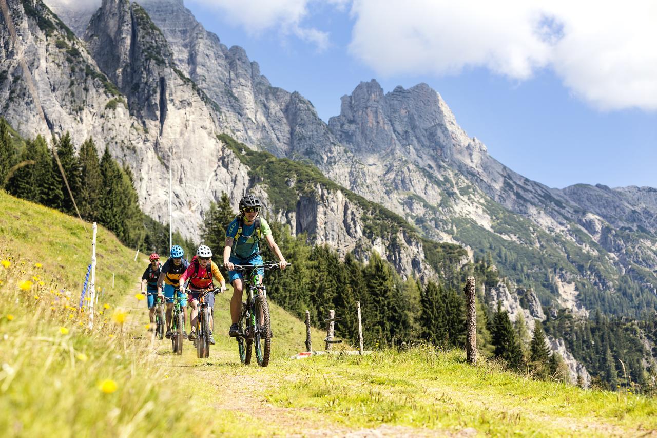 Hotel Bacher Asitzstubn Leogang Esterno foto